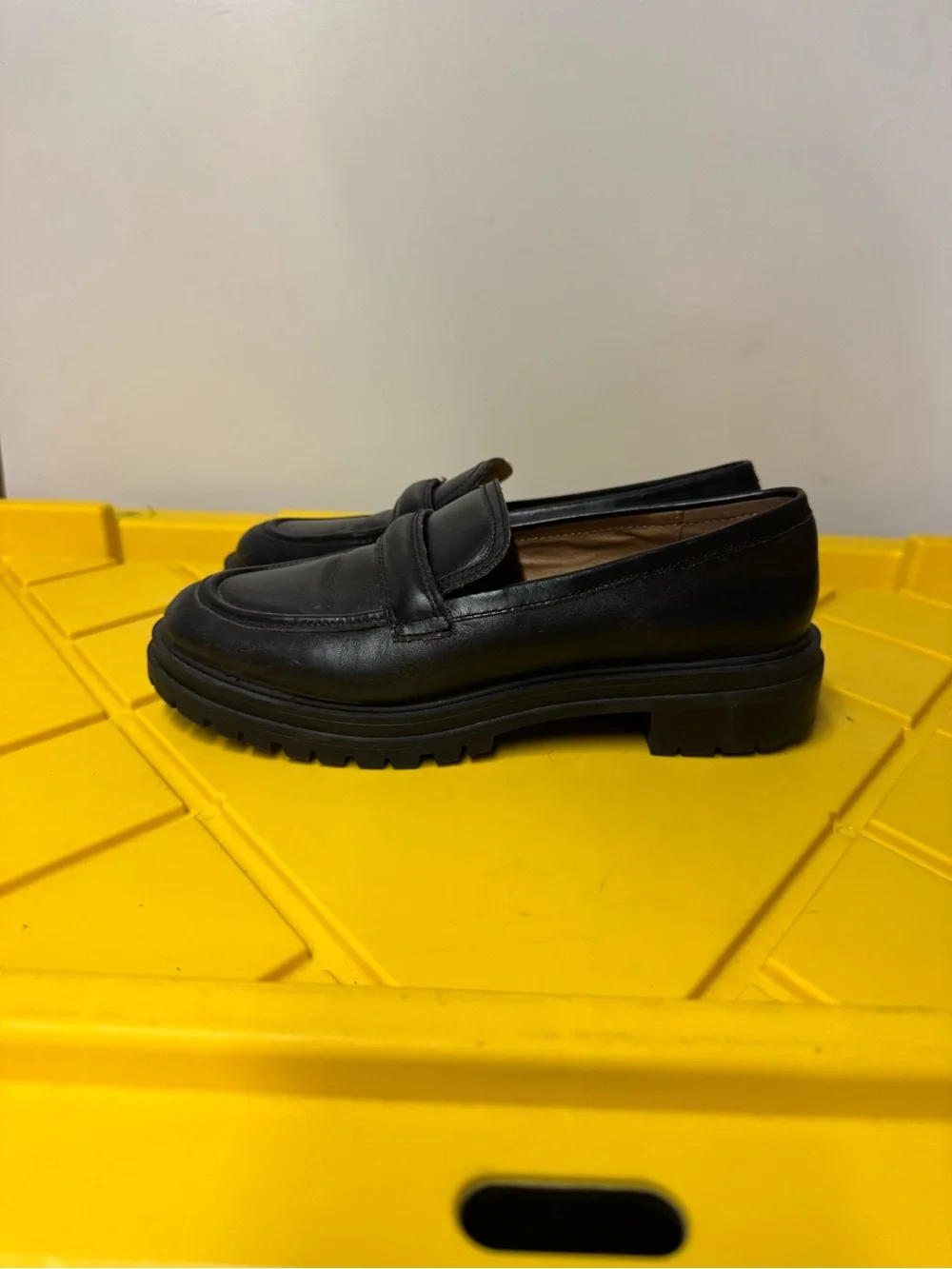 Madewell Women’s 8 Black Leather Penny Loafers Chunky Lug Sole